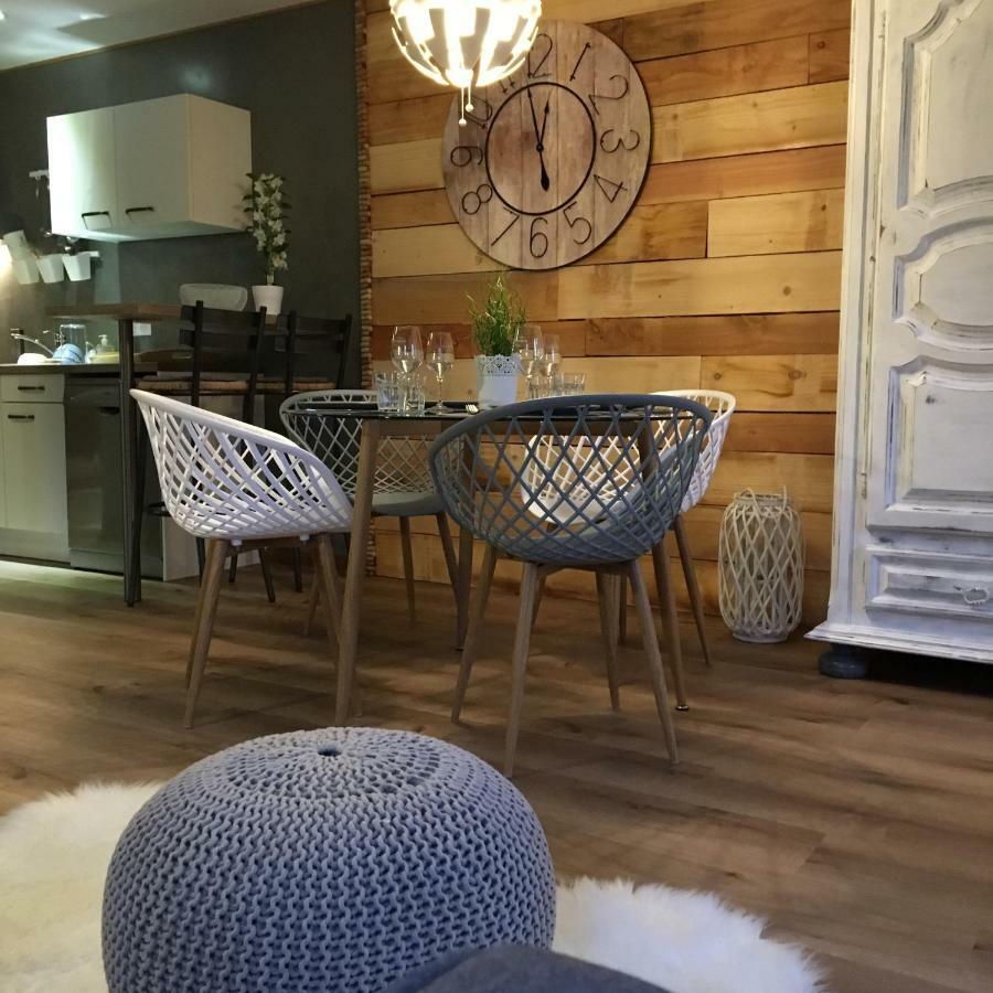 Les Appartements D'Estelle لا بيتيت-بيير المظهر الخارجي الصورة